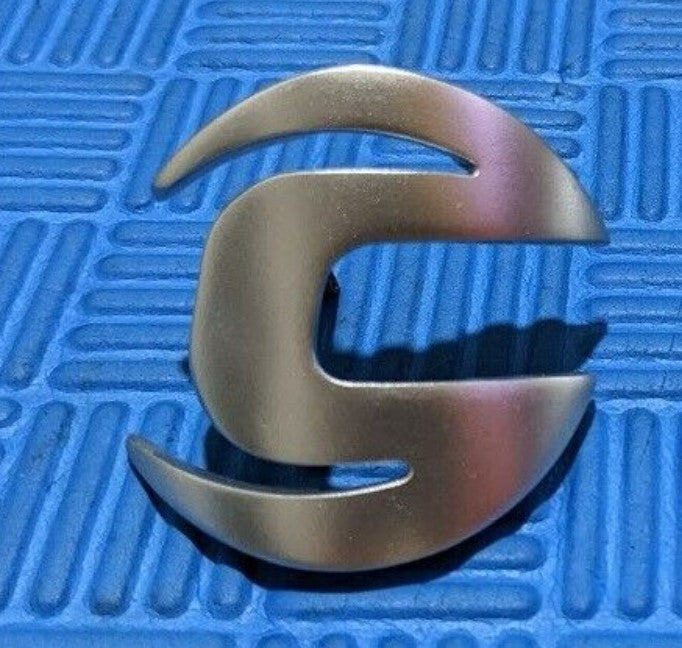 Cannondale Super V Raven Badge