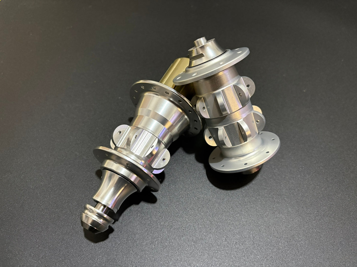 Clark Kent Pineapple Style Front Hub By ImprovePart Team